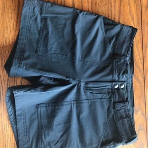 REI Women’s hiking shorts size 10
